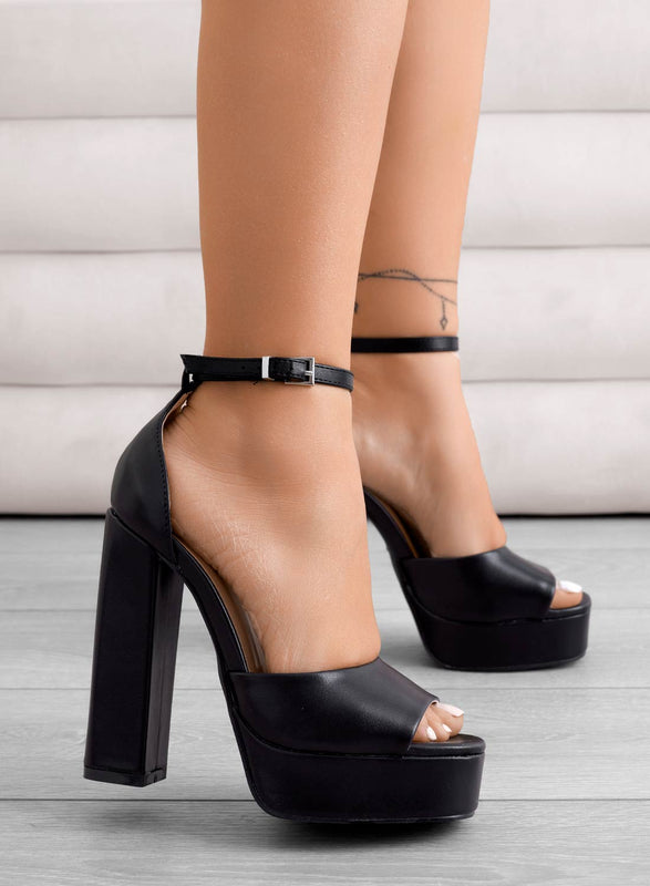 NARCISO - Alexoo black sandals with high heel and strap