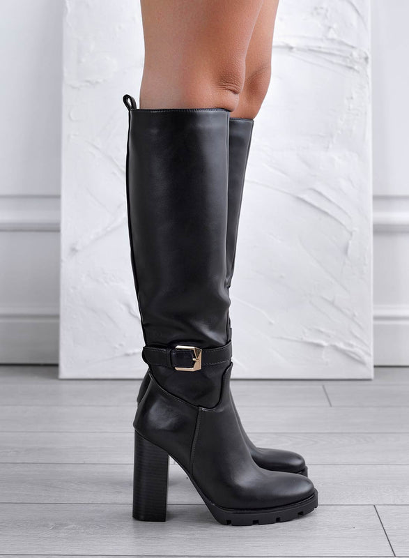 VIENNA - Black boots with gold buckle