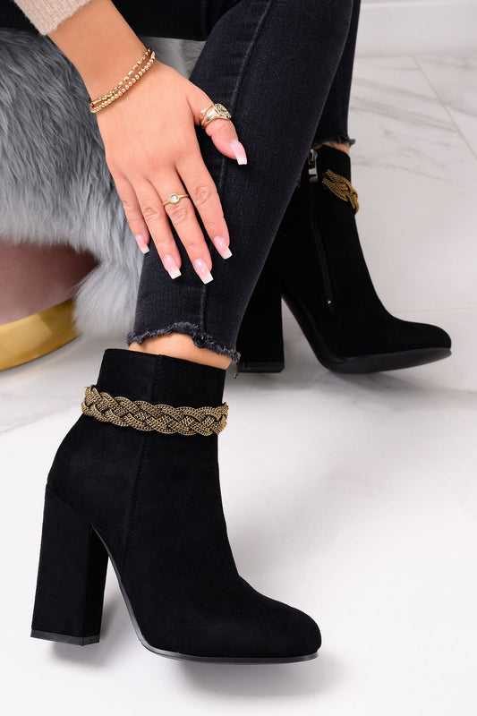 PAOLA - Black ankle boots with ankle jewellery detail Silvia Gala