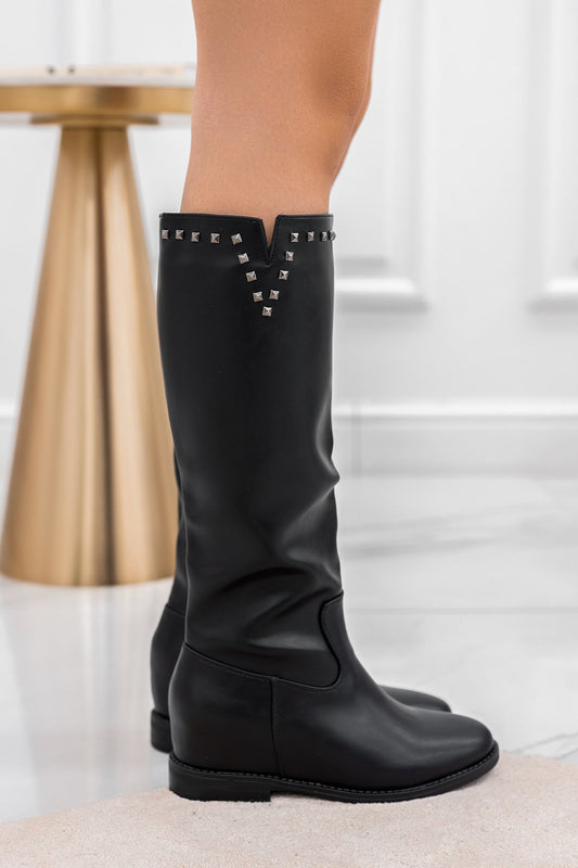 MEME - Black boots with inner wedge and studs
