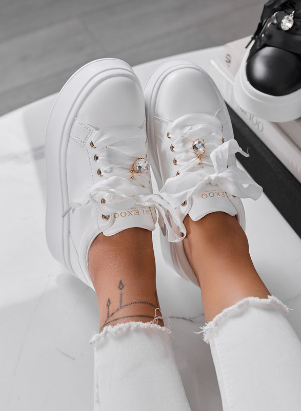 MANDY - Sneakers donna Alexoo bianche con fiocco e gioiello