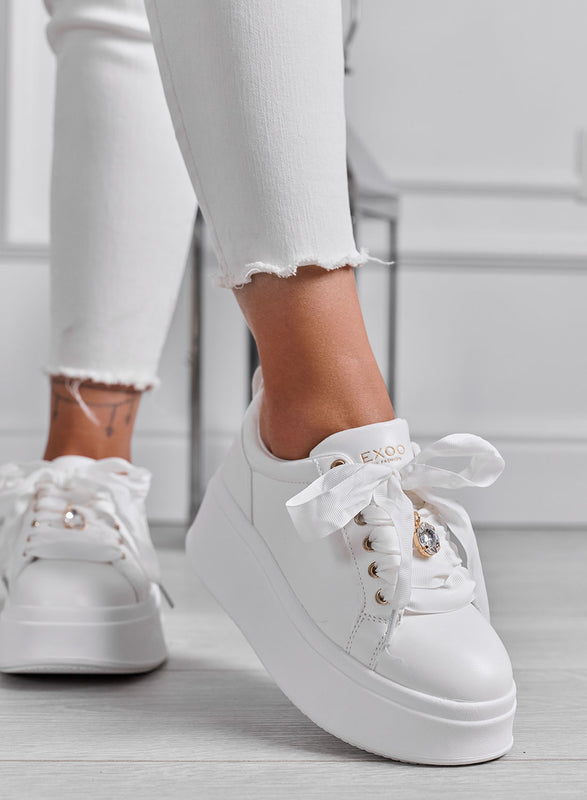 MANDY - Sneakers donna Alexoo bianche con fiocco e gioiello