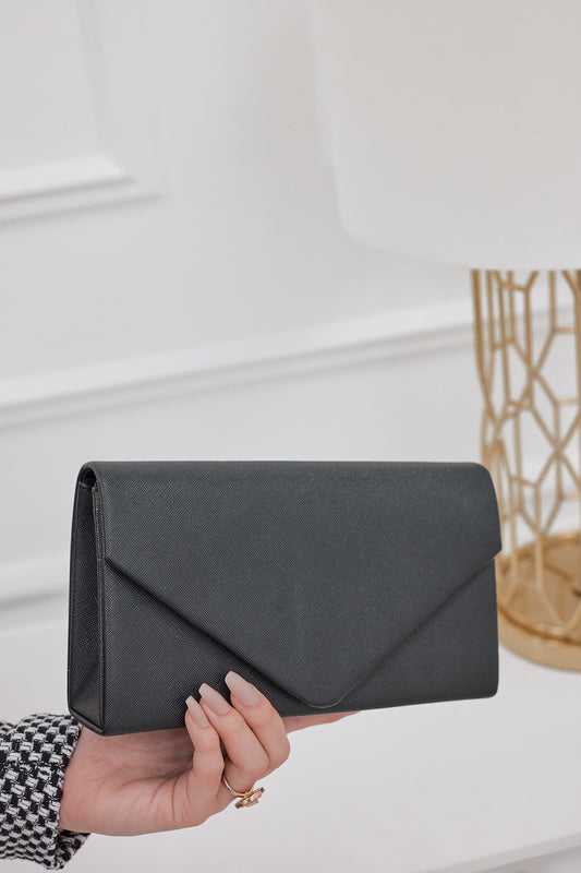 Black clutch bag B210