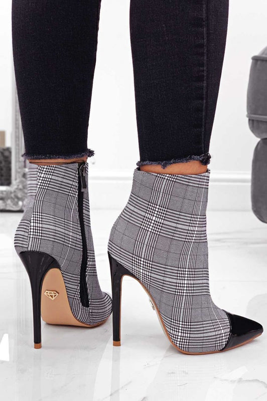 MANDY - Ankle boots in houndstooth with black patent leather heel and tiptoe