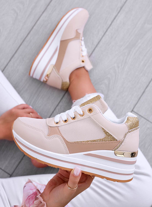 THEA - Beige sneakers with wedge and gold trim