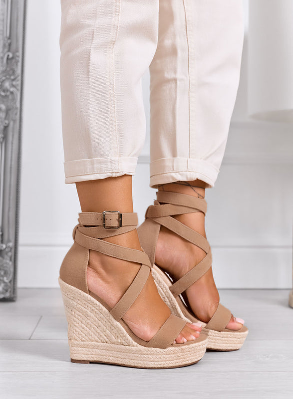 CARACAS - Espadrilles sandales couleur boue avec talon compensé haut et brides croisées