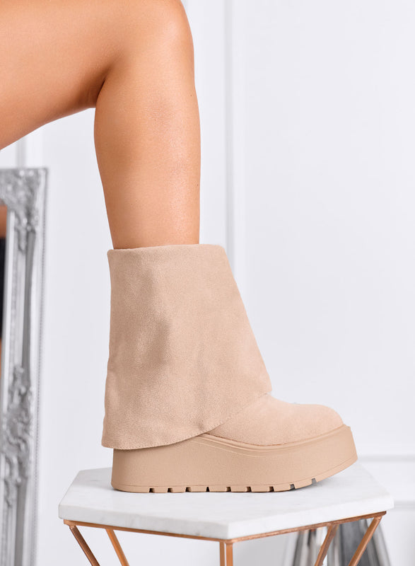 TIBERIA - Beige suede ankle boots with cuff and wedge heel