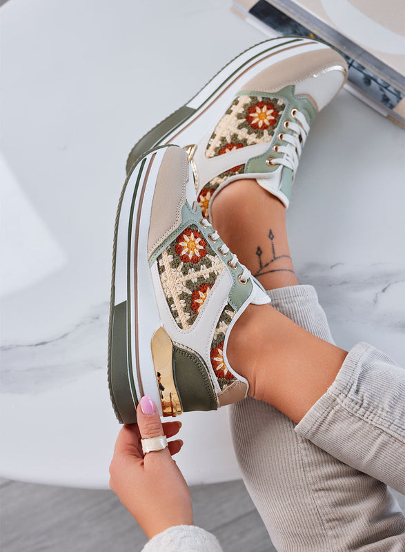 SUSY - Green sneakers with embroidered inserts