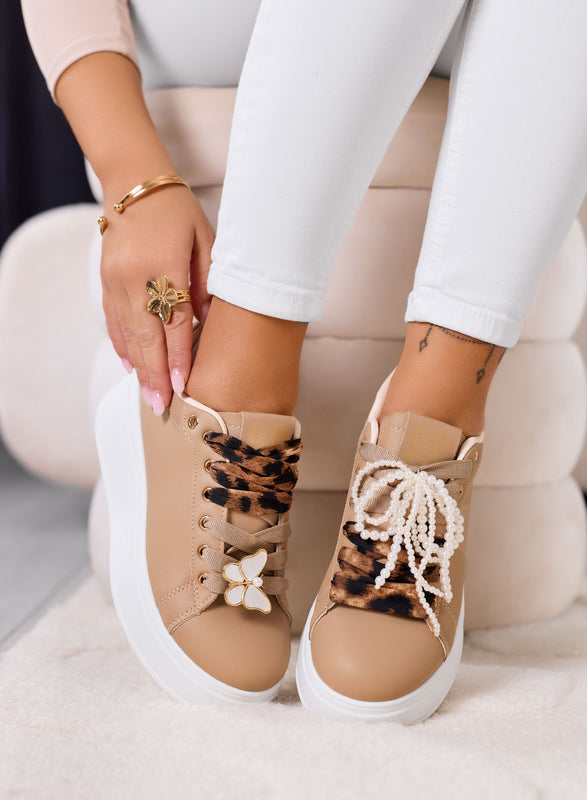 LAURA - Baskets plateforme taupe avec lacets imprimé animal et détails bijoux