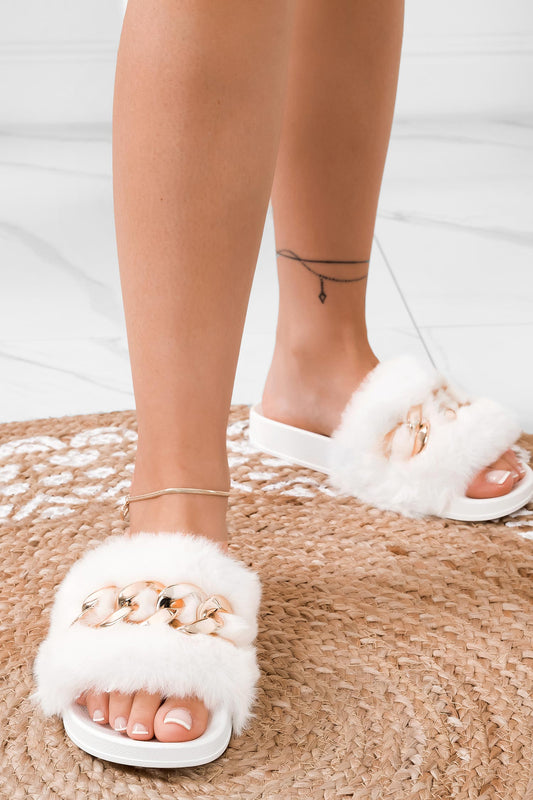 HONEY - White faux fur slipper sandals with golden chain