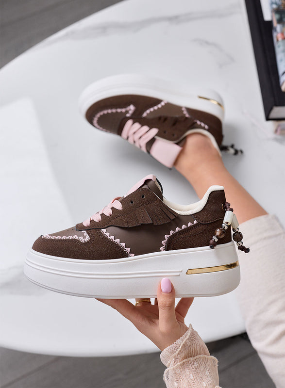 VERONICA - Baskets marron à plateforme avec surpiqûres contrastées roses