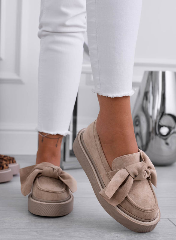 ADRIANA - Beige suede loafers with bow