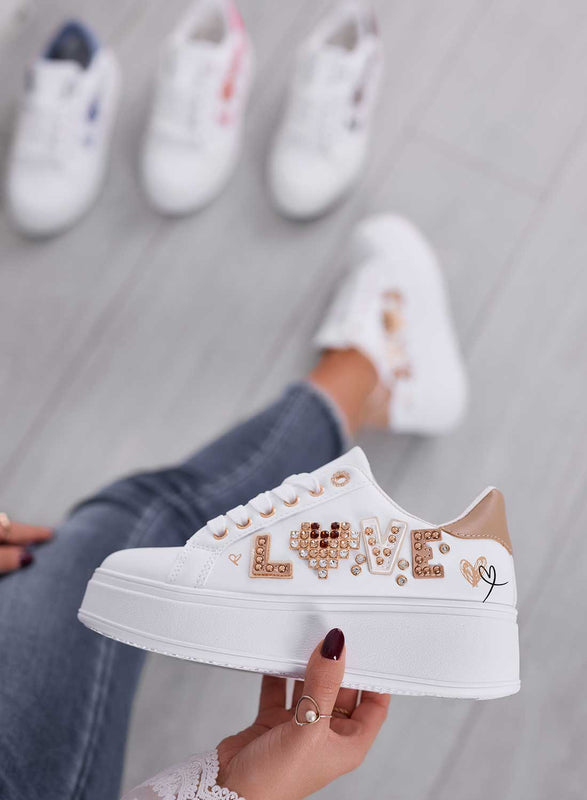 MIRTA - Baskets blanches avec talon boue et inscription love