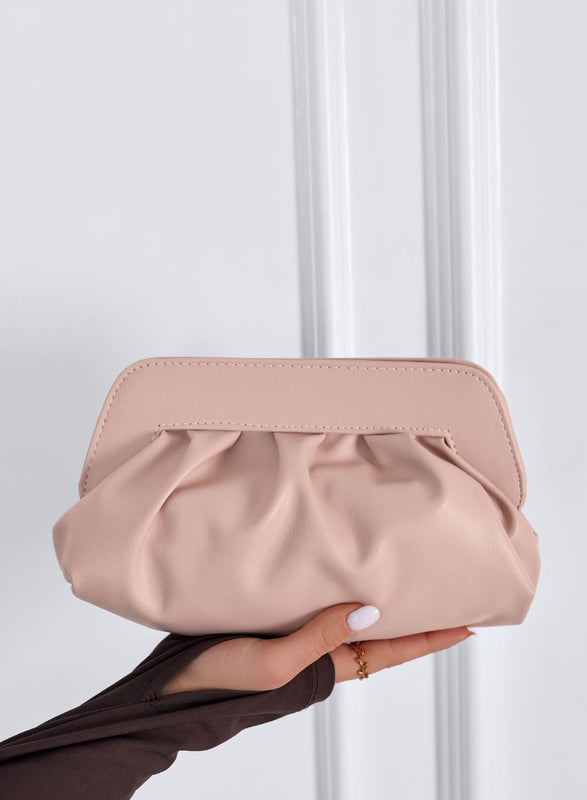 Borsa pochette Clutch bag nude in ecopelle con catena