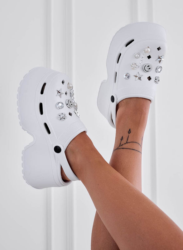 MINNA - White rubber jewel platform clogs