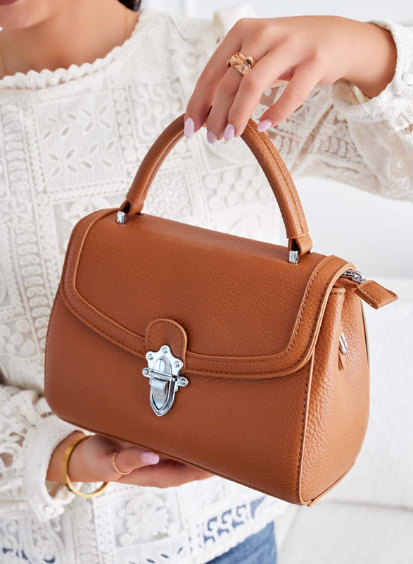 Camel bag with shoulder strap B232