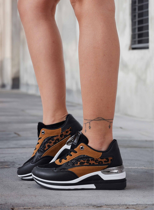 Sneakers nere con inserti glitter e maculati