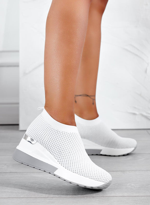 GINA - White sneakers in elastic fabric