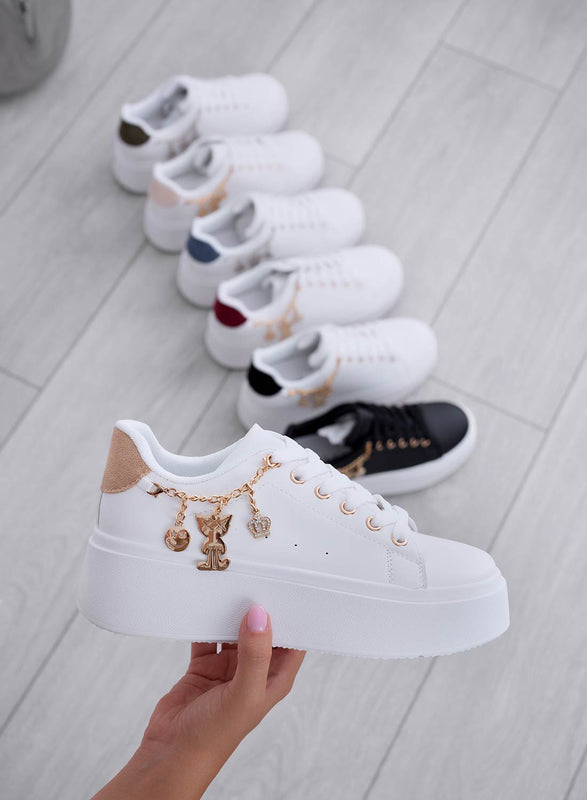 MARBELLA - White sneakers with mud back and gold charms