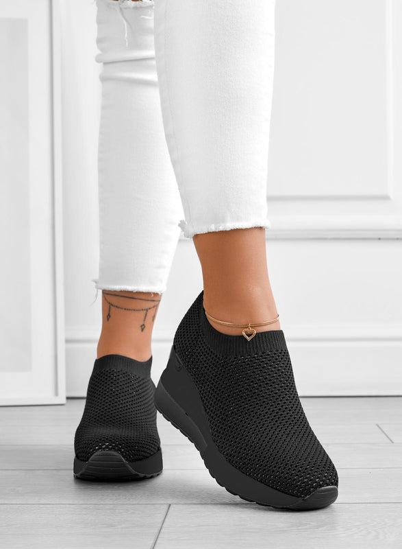 GINA - Black sneakers in elastic fabric