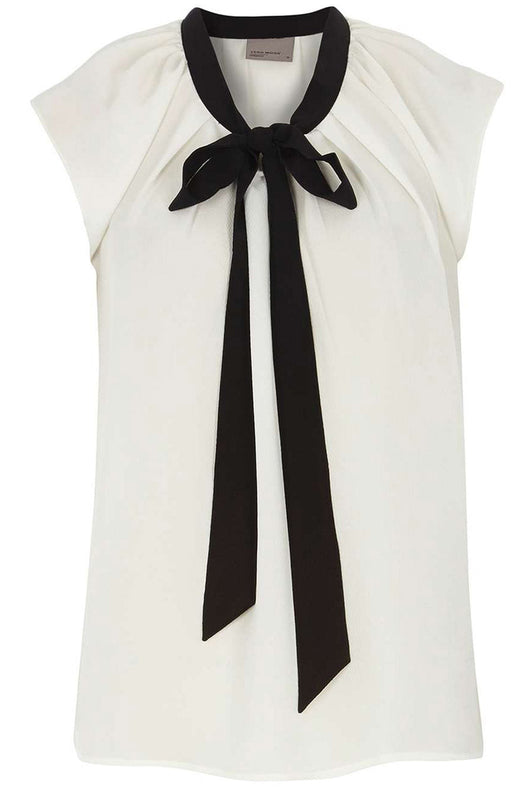 White armholes jumper with black bow