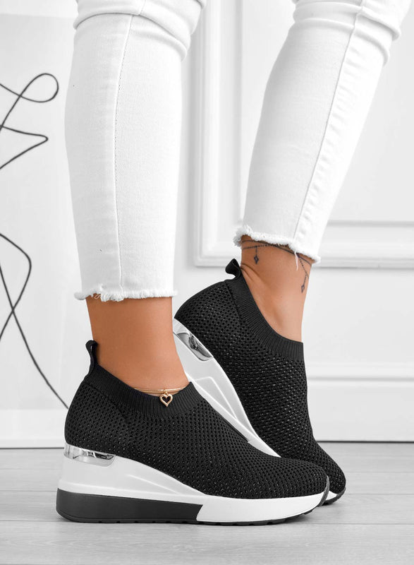 Sneakers nere in tessuto elastico