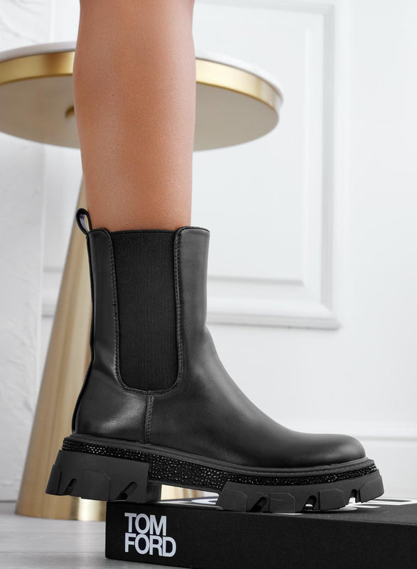 GENESIS - Black ankle boots with elastic and jewel sole