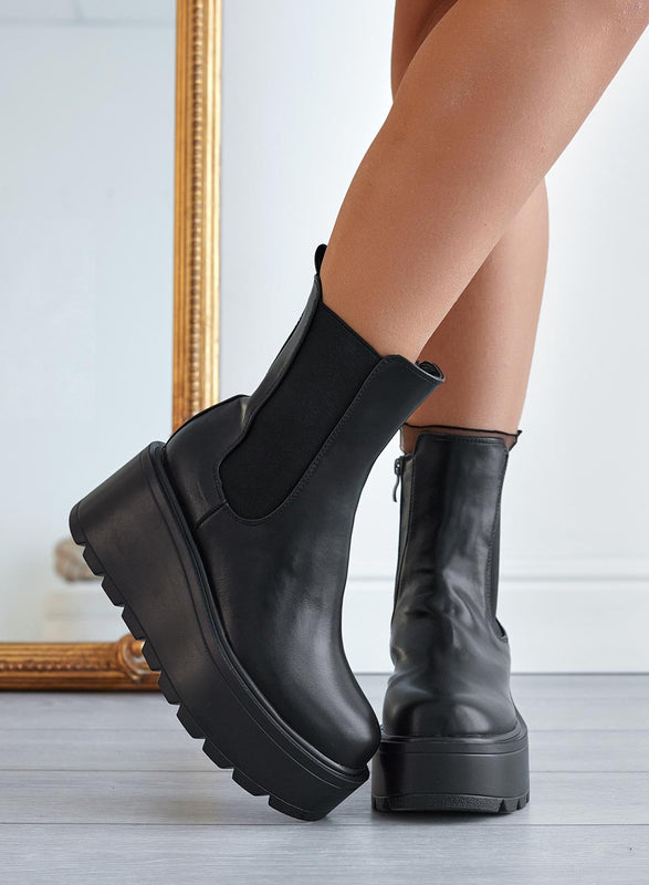 OSCAR - Black Alexoo ankle boots with wedge and side elastic