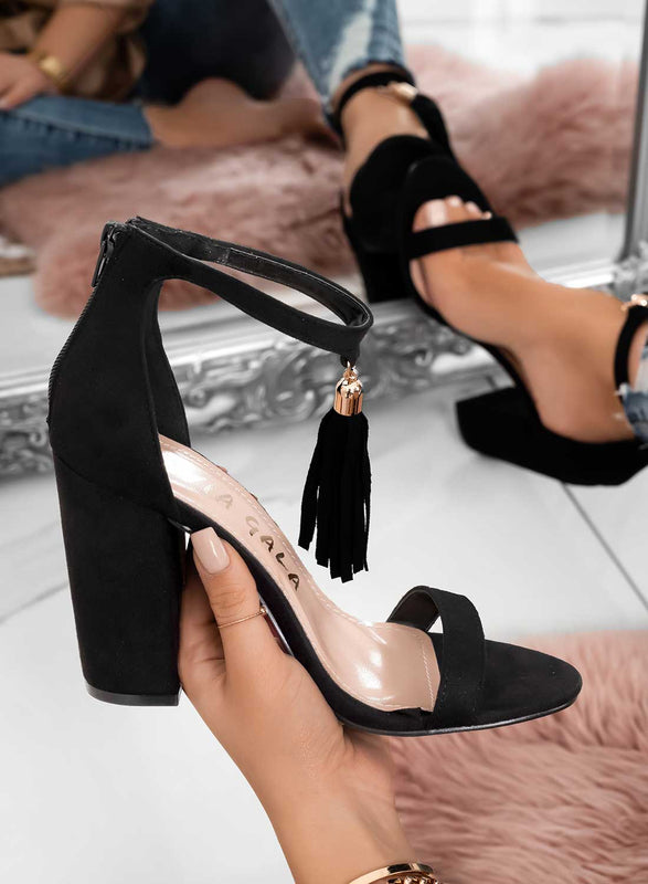 ZIVA - Black sandals with block heel and pendant