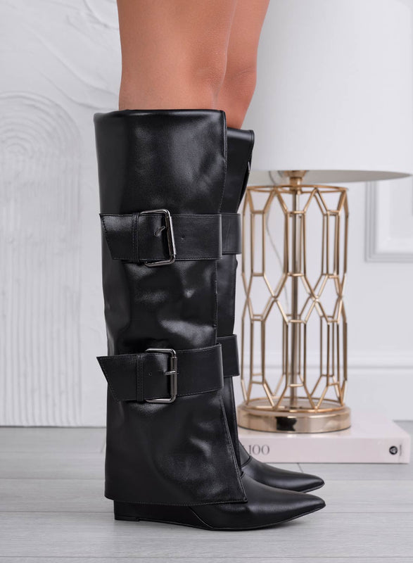 MEDELLIN - Black boots with zip and buckles