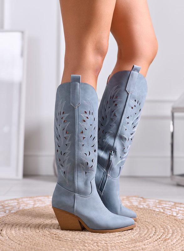 RAQUEL - Blue perforated camper boots