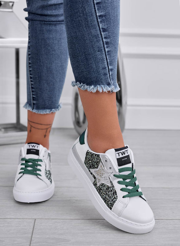 Baskets blanches avec étoile et empiècements pailletés verts
