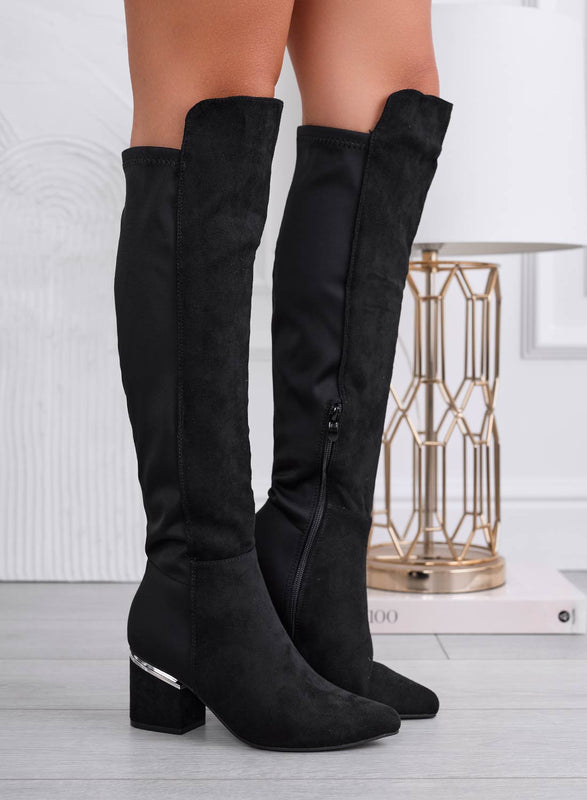 Black boots with rear elastic and comfortable heel
