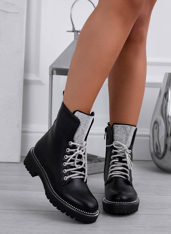 ISIDE - Black ankle boots with jewel laces