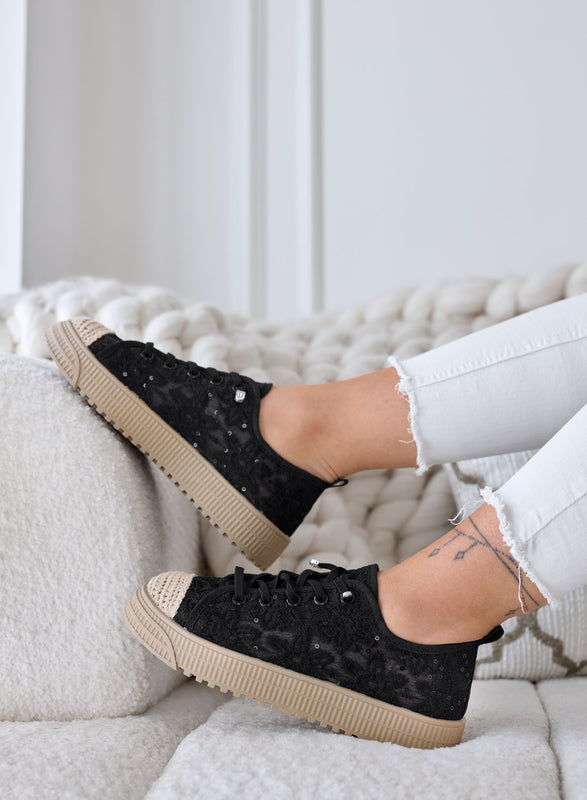 KISHA - Baskets noires en dentelle avec effet transparent