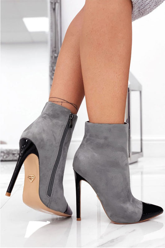 MANDY - Grey ankle boots with patent black leather heel and tiptoe