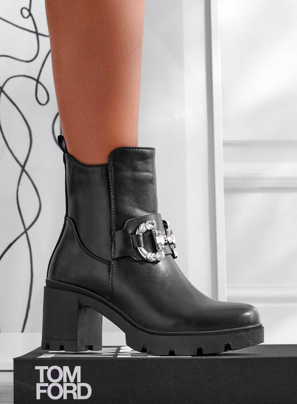 MALAGA - Black ankle boots with jewel applications