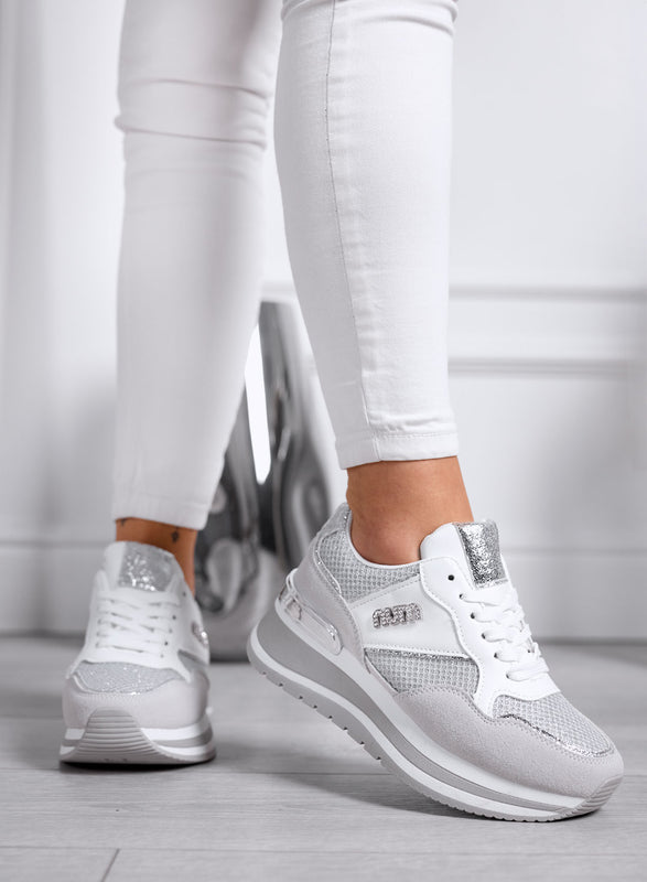GIADA - Sneakers grigie con Inserti Rete e Dettagli argento