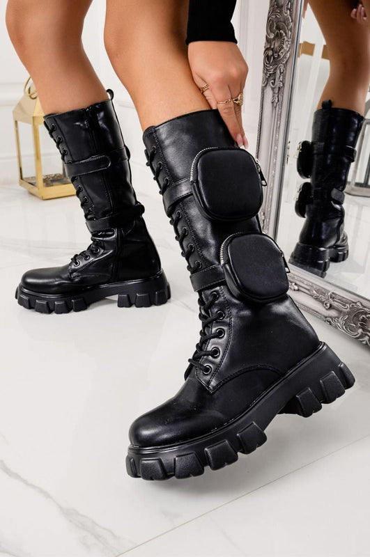 LESLIE - Black lace up boots and pouches