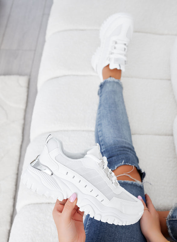 LIBBY - Zapatillas blancas de tela con inserciones plateadas y strass