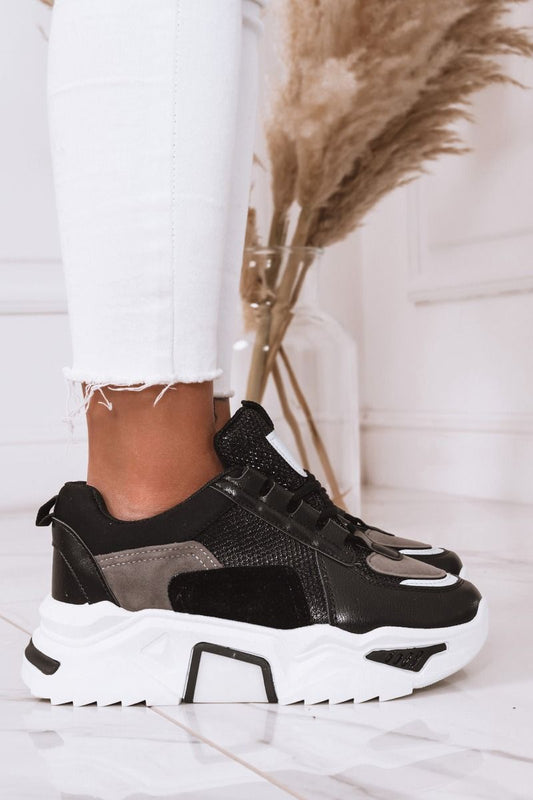 HIDE - Black sneakers with chunky sole