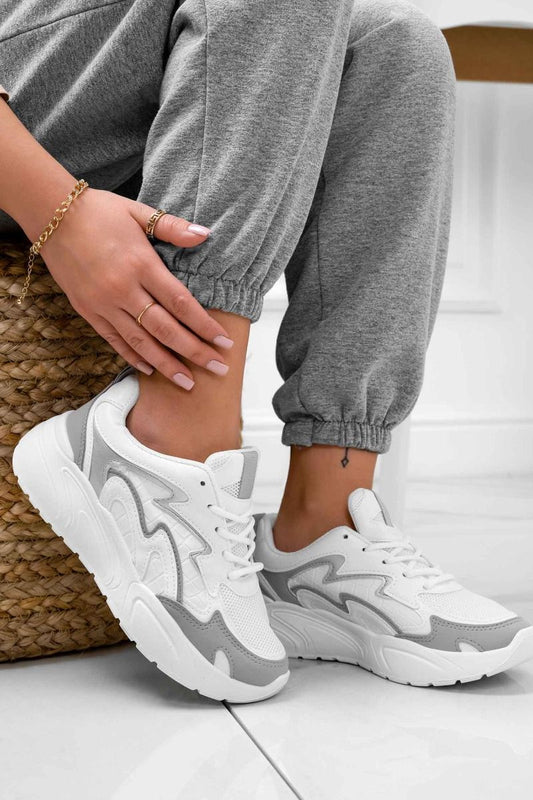 JADA - White sneakers with silver details