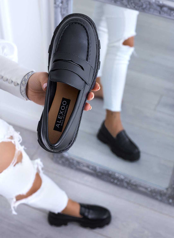 Mocassini neri con suola carrarmato