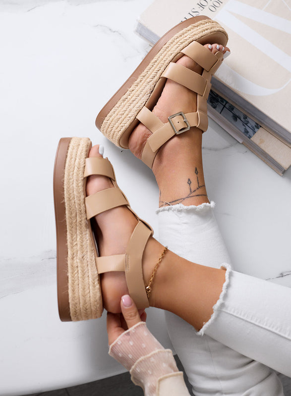 SHELLY – Beige platform sandals with wide straps and rope sole