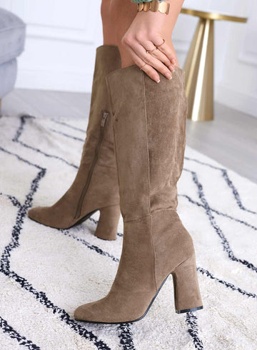 Bottes marron en daim avec talon confortable