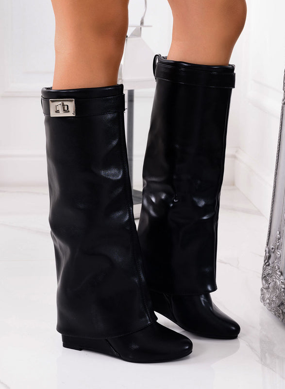 ENEA - Black faux leather boots with wedge