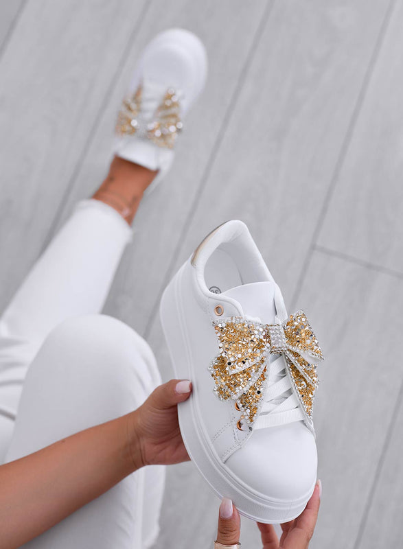 CRYSTAL - White wedge sneakers with gold jewel bow