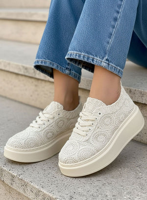 VALERIA - Beige lace platform sneakers with high sole