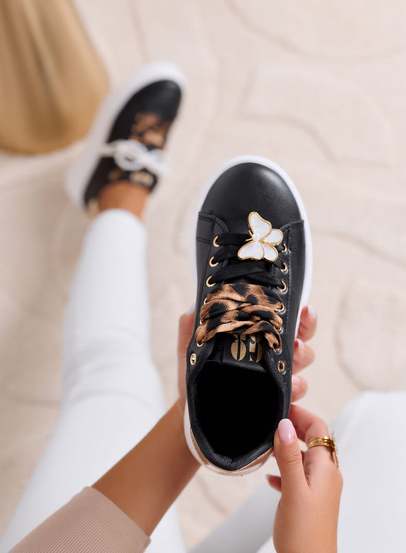 LAURA - Sneakers nere platform con lacci animalier e dettagli gioiello