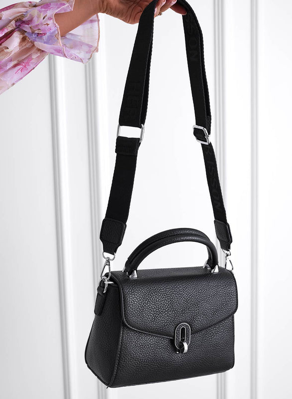 Black bag with shoulder strap B237